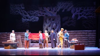 甘肅演藝集團舉辦“隆重紀念中國共產(chǎn)黨建黨95周年”演出季　向黨的生日獻禮  為祖國人民獻藝