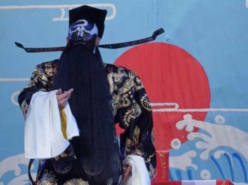 甘肅省京劇院、青海省京劇院聯(lián)合演出《穆柯寨》、《鍘美案》、《盤夫》