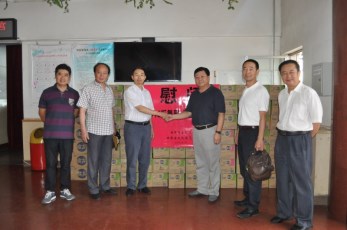 暖心慰問，激情動員——省文化廳楊建仁副廳長慰問《絲路花雨》劇組