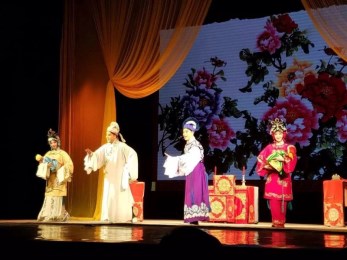 寓教于樂永不過時(shí)的隴劇《狀元與乞丐》