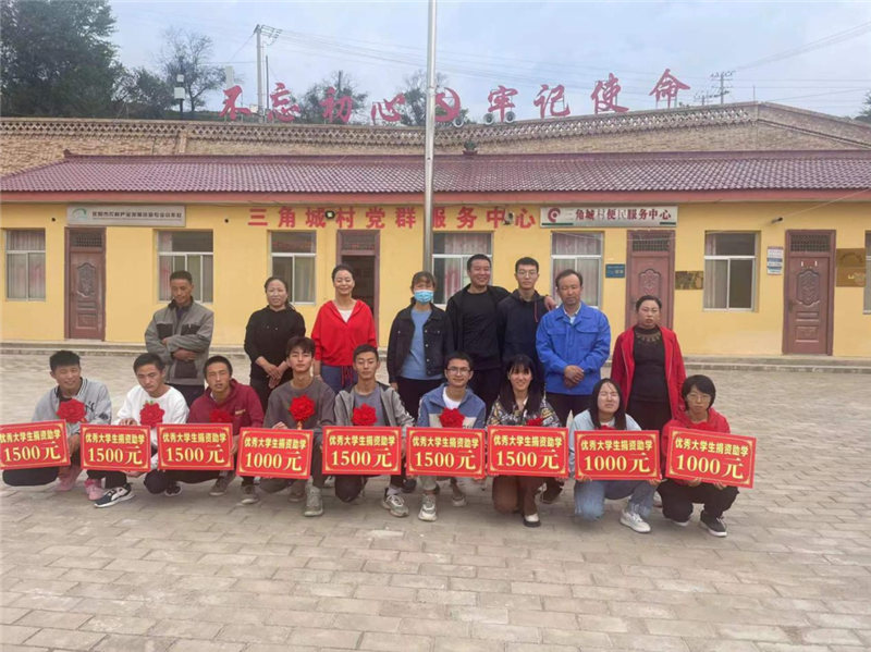 202209091662687894923160.jpg 01.jpg