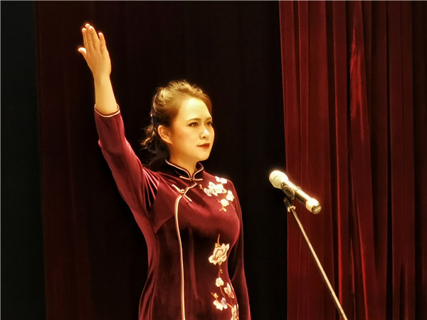 202210091665299352439526.jpg 邱霞.jpg