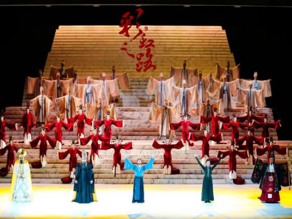 彩虹綻放，驚艷申城——舞劇《彩虹之路》在滬角逐“荷花獎(jiǎng)”