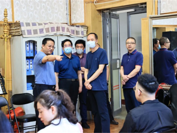 甘肅演藝集團黨委書記、董事長陳其銀一行調研指導集團直屬各單位疫情防控與復工復產工作