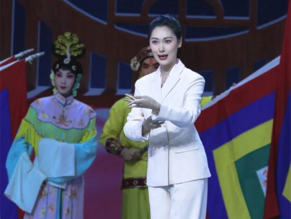 甘肅演藝集團(tuán)敦煌藝術(shù)團(tuán)優(yōu)秀青年演員潘鈺受邀參加中央廣播電視臺文藝節(jié)目中心舉辦《激揚(yáng)青春夢——2023年五四青年節(jié)京劇演唱會》錄制