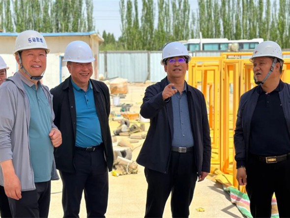 甘肅演藝集團(tuán)黨委書(shū)記、董事長(zhǎng)陳其銀深入樂(lè)動(dòng)敦煌—文旅產(chǎn)業(yè)綜合體項(xiàng)目調(diào)研指導(dǎo)工作